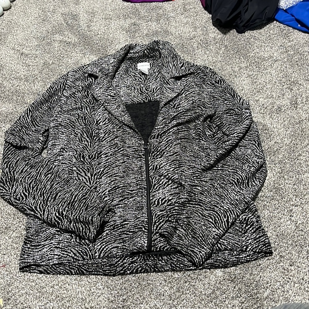 Chicos Light Sweater size 2